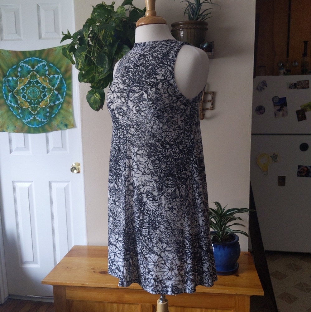 Chris & Carol Medium Floral Tank Dress Medium